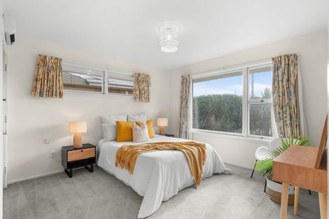 Photo of property in 42 Grahams Road, Ilam, Christchurch, 8041