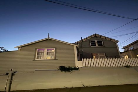 Photo of property in 5/28-28b Austin Street, Mount Victoria, Wellington, 6011