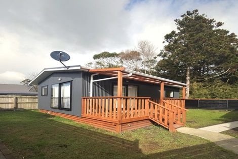 Photo of property in 28 Shoemaker Road, Waipu, 0510