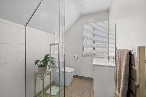 Photo of property in 2 Cataluna Place, Hei Hei, Christchurch, 8042