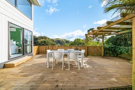 Photo of property in 79 Sea Vista Drive, Pukerua Bay, 5026