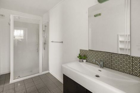 Photo of property in 75a Avondale Road, Taradale, Napier, 4112