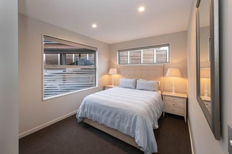 Photo of property in 16 Edgewood Place, Wanaka, 9305