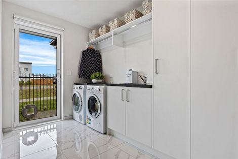 Photo of property in 2 Romanee Lane, Wigram, Christchurch, 8025