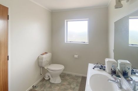 Photo of property in 6 Floyd Road, Riverhead, 0820