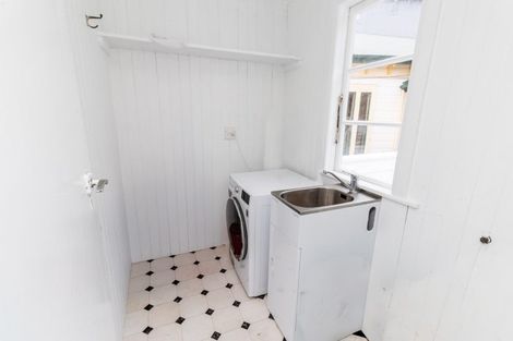 Photo of property in 29a Grass Street, Roseneath, Wellington, 6011