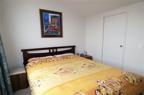 Photo of property in 15/2u Stone Street, Miramar, Wellington, 6022
