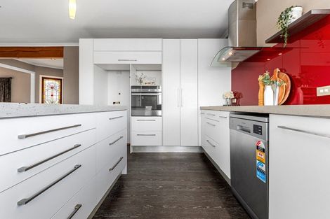 Photo of property in 4 Sunny Bay Road, Matua, Tauranga, 3110