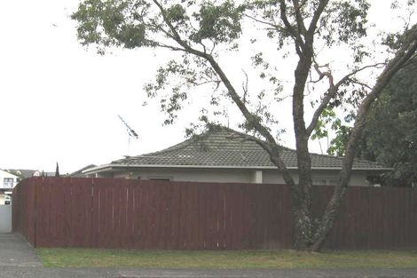 Photo of property in 34 Butterworth Drive, Glendene, Auckland, 0602