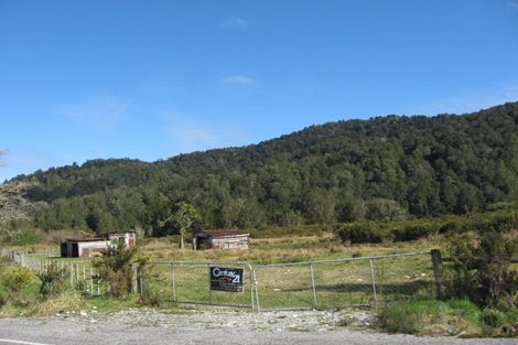 Photo of property in 57 Main Road, Blackball, 7804