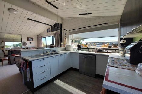 Photo of property in 1 Perth Street, Levin, 5510