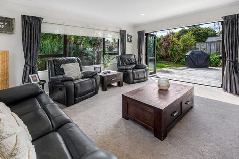 Photo of property in 19 Ysabel Crescent, The Gardens, Auckland, 2105