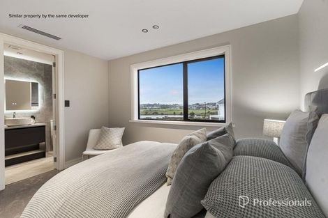 Photo of property in 13 Arawaru Avenue, Wainui, 0992