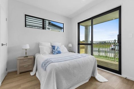 Photo of property in 14 Kapeta Lane, Karaka, Papakura, 2113