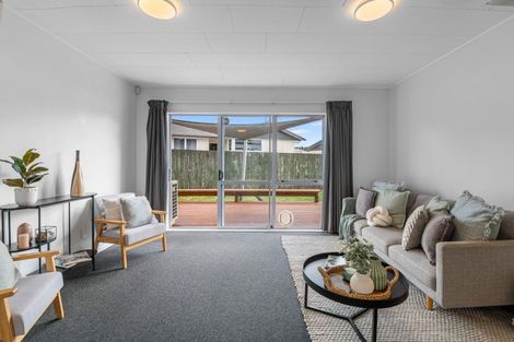 Photo of property in 6 Augustus Earle Place, Pukehangi, Rotorua, 3015