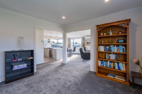 Photo of property in 44 Heathfield Drive, Mosgiel, 9024