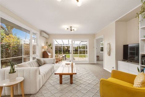 Photo of property in 196 Cashmere Road, Hoon Hay, Christchurch, 8025