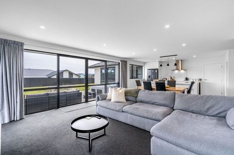 Photo of property in 14 Ralph Moir Drive, Te Anau, 9679