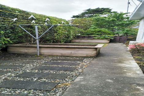 Photo of property in 7a Lincoln Grove, Wainuiomata, Lower Hutt, 5014