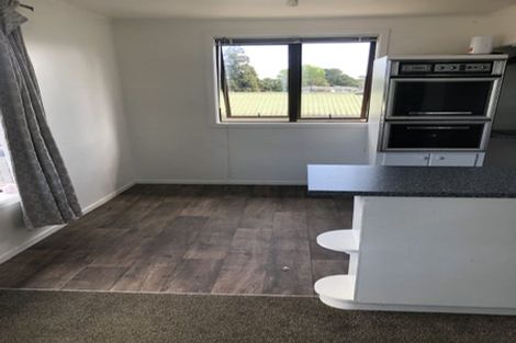 Photo of property in 20 Christmas Road, Manurewa, Auckland, 2102