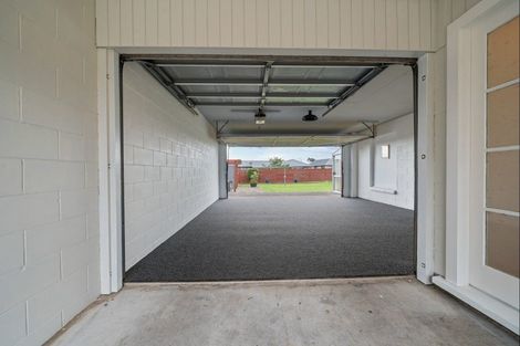 Photo of property in 19 Bronte Place, Whalers Gate, New Plymouth, 4310