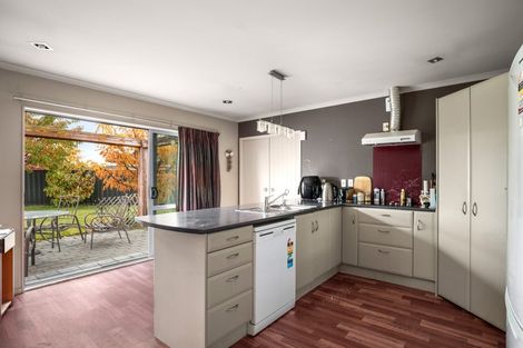Photo of property in 21 Walnut Grove, Alexandra, 9320