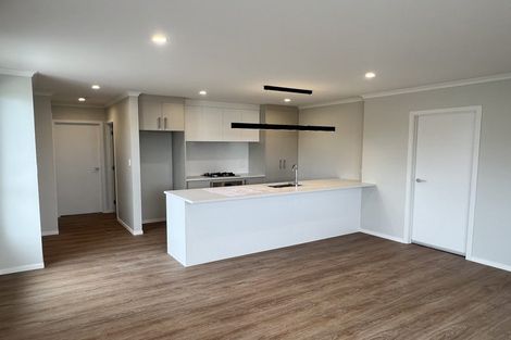 Photo of property in 16 Waruhia Crescent, Rototuna North, 3281
