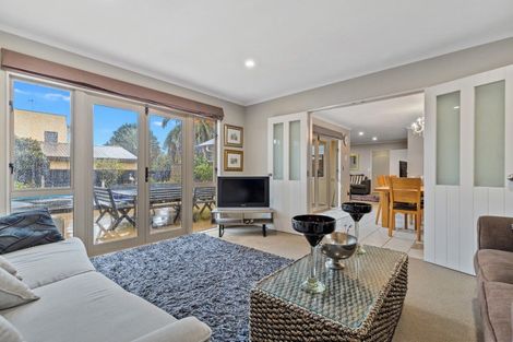 Photo of property in 12 Parkwood Place, Huntington, Hamilton, 3210