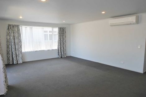 Photo of property in 19 Defoe Place, Waltham, Christchurch, 8023
