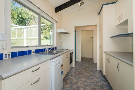 Photo of property in 22 Nor'east Drive, Northcross, Auckland, 0632