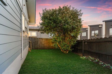 Photo of property in 40b Tiroroa Avenue, Te Atatu South, Auckland, 0610