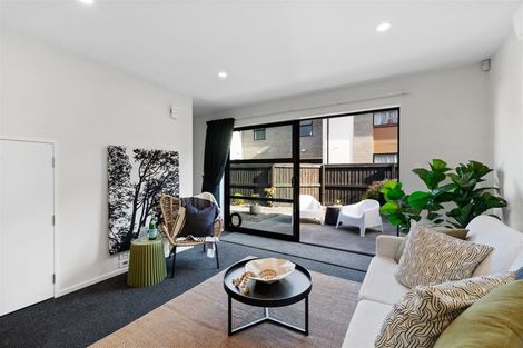 Photo of property in 9 Shingle Street, Sydenham, Christchurch, 8023