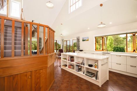 Photo of property in 559 Taurau Valley Road, Muriwai, Manutuke, 4072