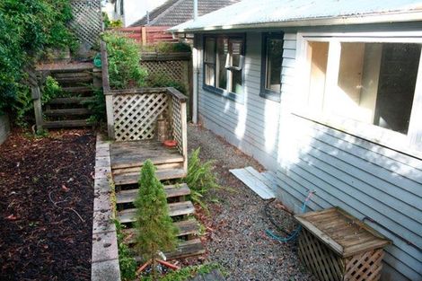 Photo of property in 25 Montreal Grove, Kingston, Wellington, 6021