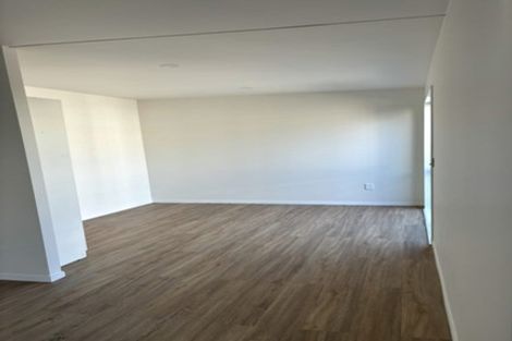 Photo of property in 2/11 Teal Crescent, Beach Haven, Auckland, 0626