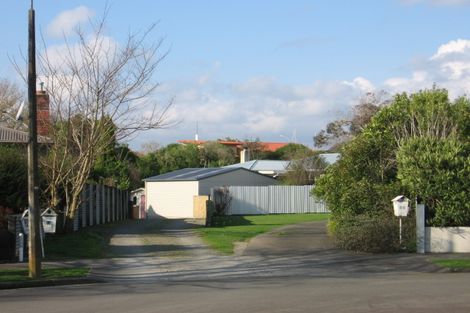Photo of property in 15 Miles Place, Awapuni, Palmerston North, 4412
