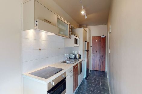 Photo of property in Atrium Towers, 6p/154 The Terrace, Wellington Central, Wellington, 6011