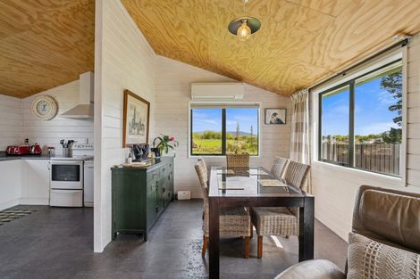 Photo of property in 2 Avon Street, Lumsden, 9730