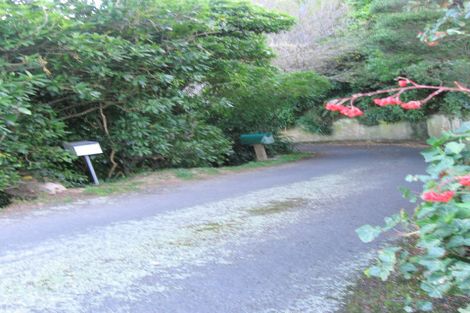 Photo of property in 1 Maramanui Way, Karaka Bays, Wellington, 6022