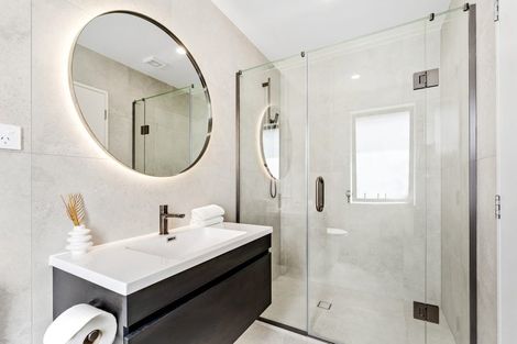 Photo of property in 35 Sidwell Road, Wainui, 0932