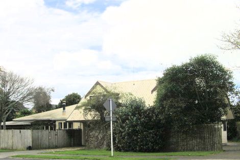 Photo of property in 127 Otumoetai Road, Brookfield, Tauranga, 3110