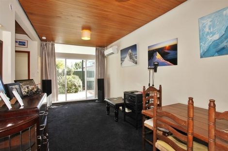 Photo of property in 5/136 Holly Road, St Albans, Christchurch, 8014