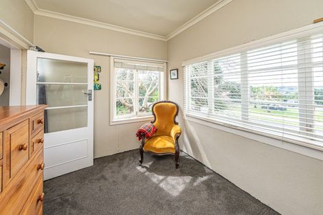 Photo of property in 2 Kent Road, Saint Johns Hill, Whanganui, 4501