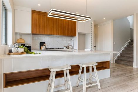 Photo of property in 28 Bine Crescent, Orewa, 0931