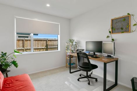 Photo of property in 25 Raupo Crescent, Wharewaka, Taupo, 3330