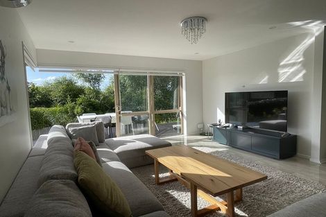 Photo of property in 17 Meteor Place, Schnapper Rock, Auckland, 0632