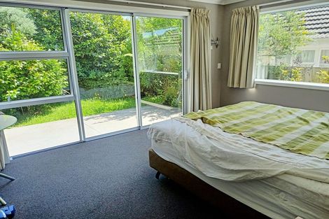 Photo of property in 10 Larsen Crescent, Tawa, Wellington, 5028