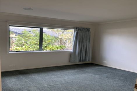 Photo of property in 3 Russett Grove, Henderson, Auckland, 0612