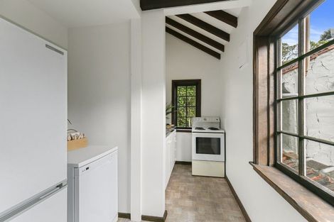 Photo of property in 19 Torwood Road, Khandallah, Wellington, 6035