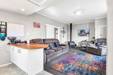 Photo of property in 16 Bignell Street, Gonville, Whanganui, 4501